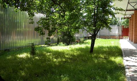 Зеленая зона. Гостевой дом Невский, г. Ейск