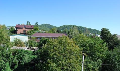 Вид с балкона. Гостевой дом Речная долина, г. Геленджик, п. Архипо-Осиповка