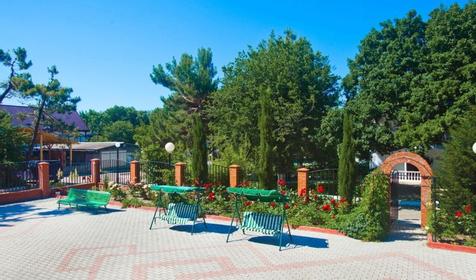 Зона отдыха. Курортный отель Дубравушка, г. Геленджик, п. Криница