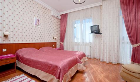 Четырехместный двухкомнатный номер Стандарт, отель ЛЭНСиС, г. Сочи, Адлерский район, г. Адлер