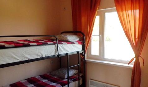 Четырехместный номер, Турбаза Предгорье. Республика Адыгея, Майкопский р-н, п. Каменномостский