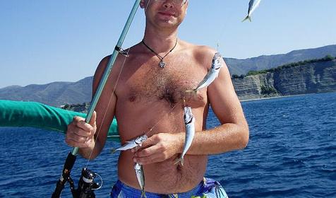 Рыбалка. Аренда парусной яхты Sycios, г. Геленджик.