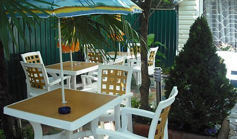 Территория. Гостиница Лазурный Бриз, г. Сочи, Адлерский район