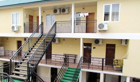 Гостиница Райский уголок, п. Лоо