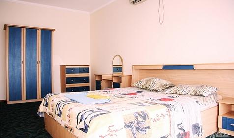 Спальня номера люкс. Гостиница Илиада, г. Сочи, Адлерский район