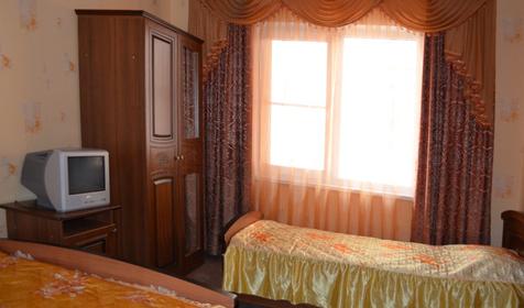 Пятиместный эконом с удобствами на этаже. Гостевой дом Елена, п. Кабардинка