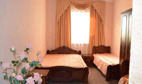 Пятиместный эконом с удобствами на этаже. Гостевой дом Елена, п. Кабардинка