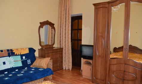 Пятиместный эконом с удобствами на этаже. Гостевой дом Елена, п. Кабардинка