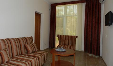 Люкс семейный. Гостевой дом по ул. Тельмана 23, г. Геленджик