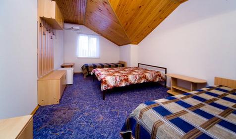 4-местный стандарт. Отель Golden lady, г. Анапа