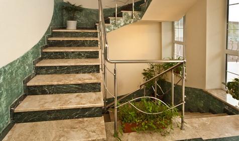 Лестница. Отель Golden lady, г. Анапа