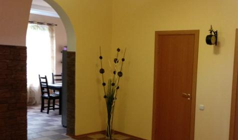 Холл. Гостевой дом Мезонин, п. Архипо-Осиповка