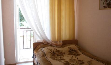 Двухместный номер с балконом. Гостевой дом Ассоль, г. Сочи, п. Лазаревское