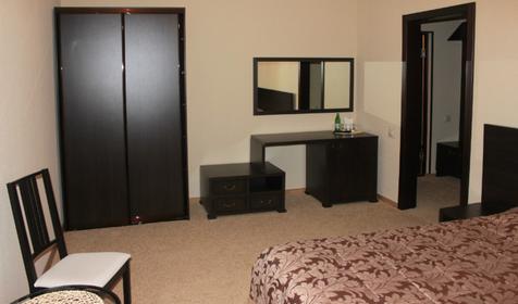 Номер Полулюкс. Ресторанно-гостиничный комплекс Канцлер, г. Тихорецк