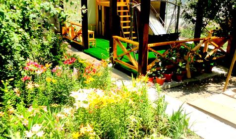 Детская площадка. Мини-гостиница София, г. Сочи, Адлер