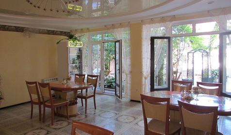 Столовая гостевого дома Де Люкс, г. Анапа