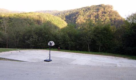 Спорт-площадка. База отдыха Вериют, Мостовской р-он, п. Никитино