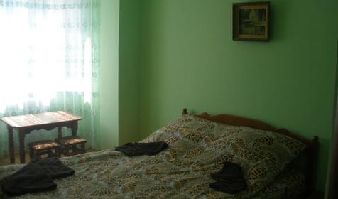 Трех-четырехместный номер. Экодом Престиж Лаго-Наки. Апшеронский р-н, плато Лаго-Наки, поляна Геймоновская