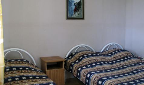 Однокомнатный трехместный номер без удобств, База отдыха Малый Утриш, г. Анапа, п. Малый Утриш