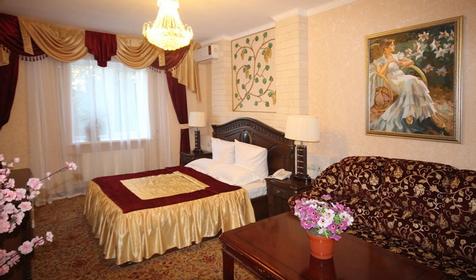 Классический Сюит 2. Отель Уют Рипсиме. Краснодар