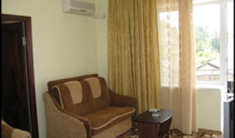 Люкс двухкомнатный. Гостиница Лили, п. Лоо