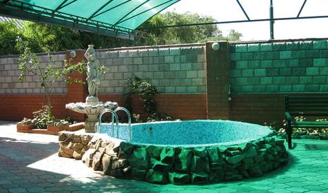 Двор коттеджа 37. Мини-гостиница приазовочка, г. Ейск