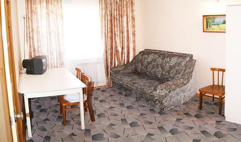 Двухкомнатный номер. Мини-гостиница Приазовочка, г. Ейск