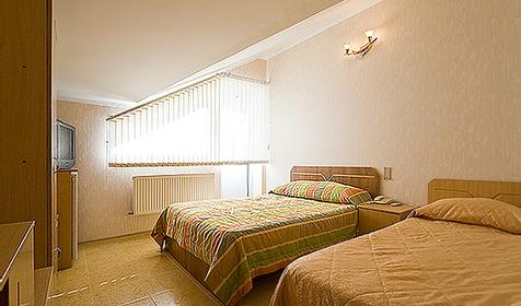 Номер Стандарт двухместный без балкона. Отель RS ROYAL, г. Анапа