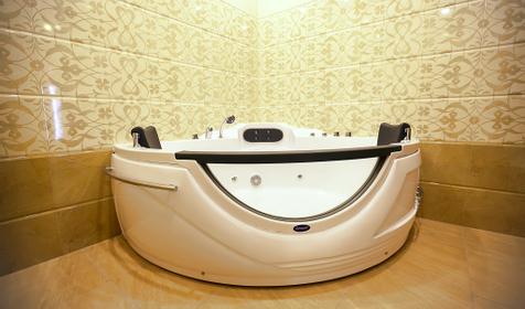 Двухкомнатные апартаменты. Отель Прага, г. Краснодар