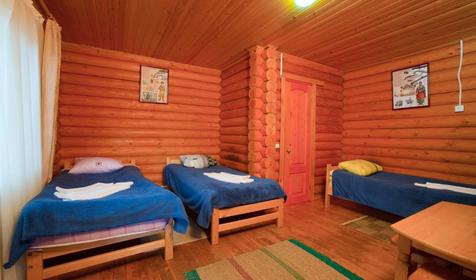 Номер Стандарт трехместный. Гостиничный комплекс Графская поляна, Майкопский район, развилка трассы Даховская-Лаго-Наки