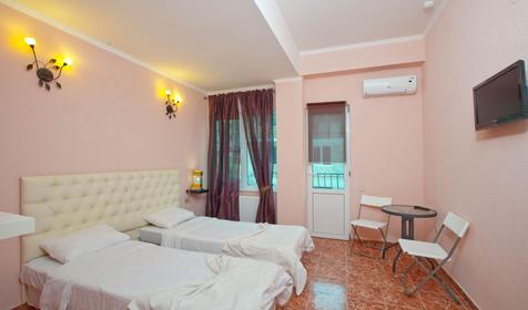 Номер Стандарт двухместный с балконом с раздельными кроватями. Отель Хлоя, г. Анапа, п. Витязево