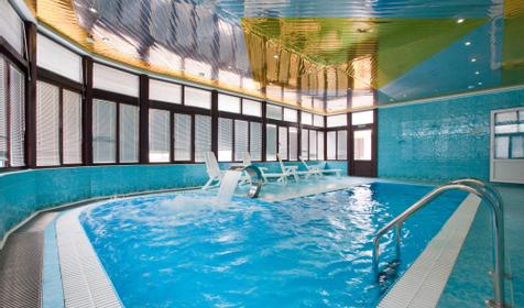 Бассейн в сауне. Гостевой дом NIRVANA, п. Сукко