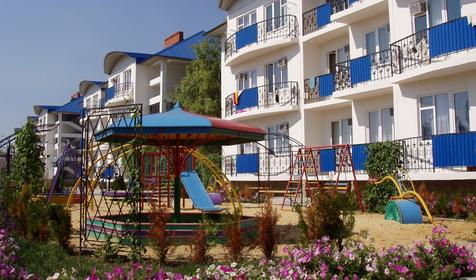 Детская площадка. Пансионат Рябинушка, г. Анапа