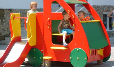 Детская площадка. Пансионат Рябинушка, г. Анапа