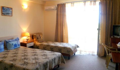 Трехместный Комфортабельный номер со всеми удобствами. Гостевой дом Солнечный дом, г. Анапа, п. Витязево