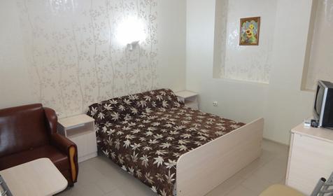 Трехместный стандарт. Гостевой дом Усадьба Арлен, г. Сочи, Лазаревский р-он, п. Лазаревское