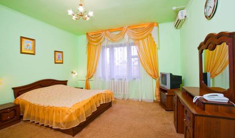 Номер Люкс. Отель Ирон, г. Краснодар