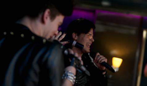 6 апреля в Караоке Марк состоялась вечеринка "Синяя весна" с дуэтом "Twins band Talon"