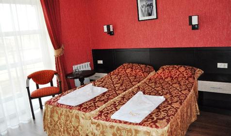 Номер Стандарт с двумя односпальными кроватями. Отель Понтос, г. Анапа, п. Витязево