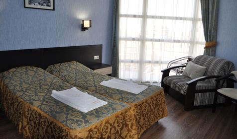 Номер Стандарт с двумя односпальными кроватями. Отель Понтос, г. Анапа, п. Витязево