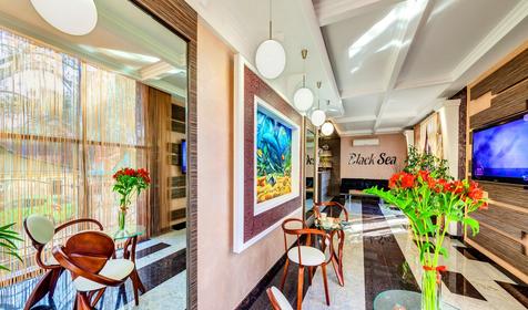Холл. Отель Black Sea, г. Геленджик