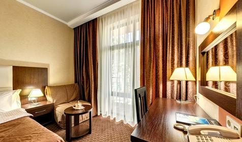 Номер Стандарт с балконом. Отель Black Sea, г. Геленджик