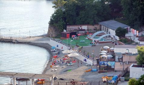 Пляж. Курортный комплекс Costa Rusa, Туапсинский район, п. Майский