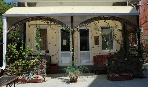 Домик с двухместными номерами Стандарт. Мини-отель Вега, г. Геленджик, с. Кабардинка