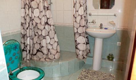 Двух-, трехместный полулюкс. Мини-отель Вега, г. Геленджик, с. Кабардинка