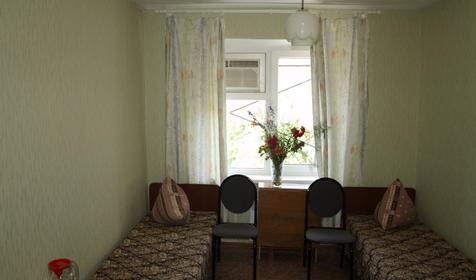 Двухместный номер с частичными удобствами. База отдыха Садко, п. Широкая Балка