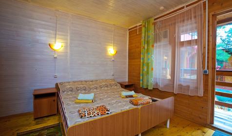 Двухместный номер. Гостиница Сосновый бор, г. Геленджик