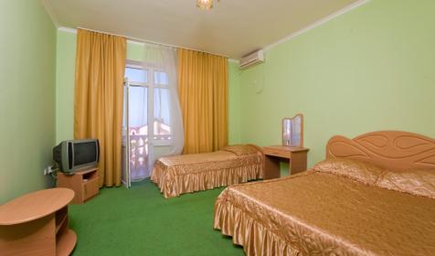 Трехместный полулюкс. Гостевой дом АРТиКА, г. Анапа, п. Витязево