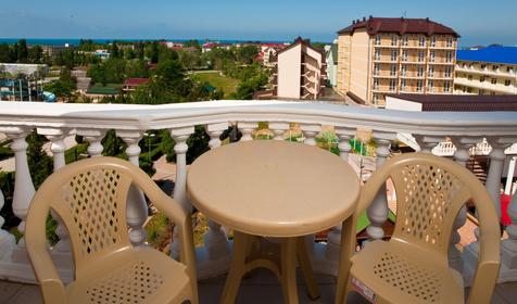 Трехместный полулюкс с доп.местом . Гостевой дом АРТиКА, г. Анапа, п. Витязево