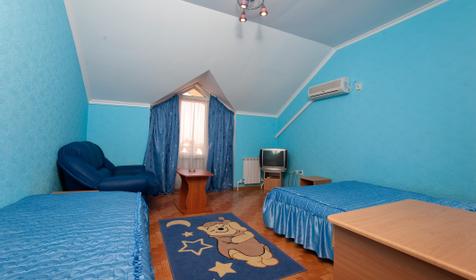 Трехместный полулюкс с доп.местом . Гостевой дом АРТиКА, г. Анапа, п. Витязево